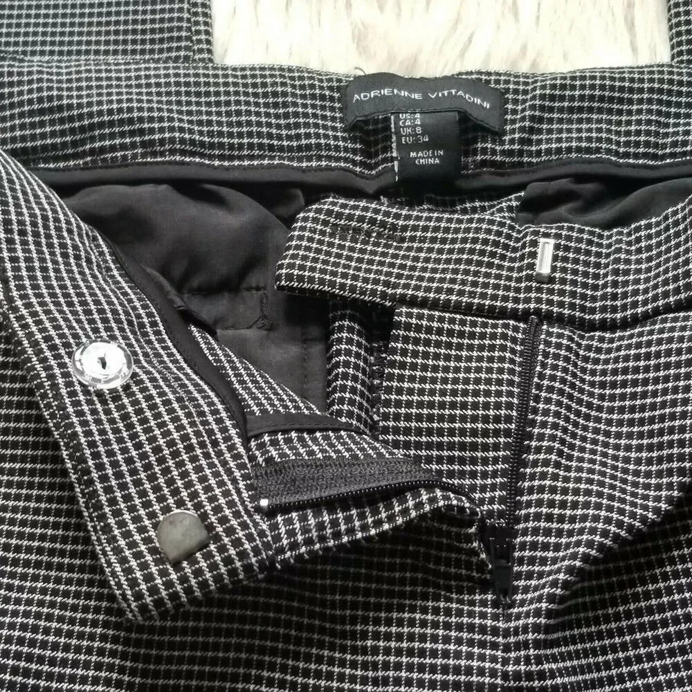 Adrienne Vittadini plaid dress pants with side and back pockets - Size 4